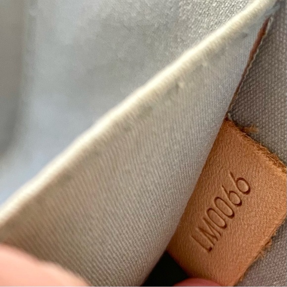 Louis Vuitton Authentic Custom Pink Vernis Roxbury Shoulder Bag - Picture 9 of 12